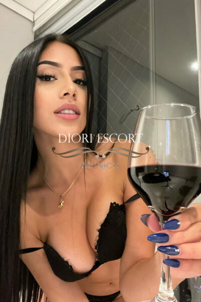 Cece cute female escorts redcliffe